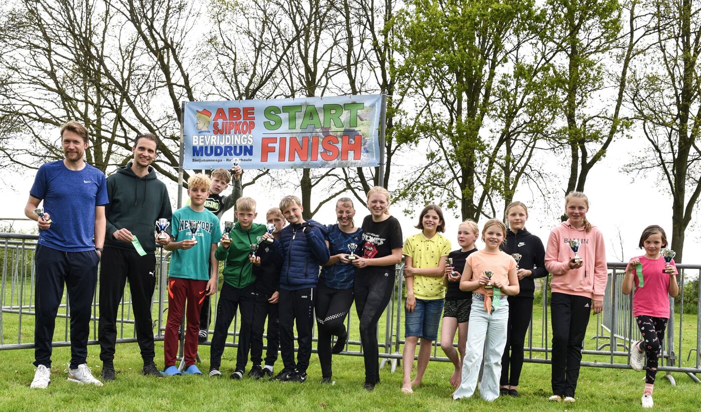 Deelnemers aan de Abe Sjipkop Mudrun